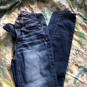 american eagle high waisted jeans